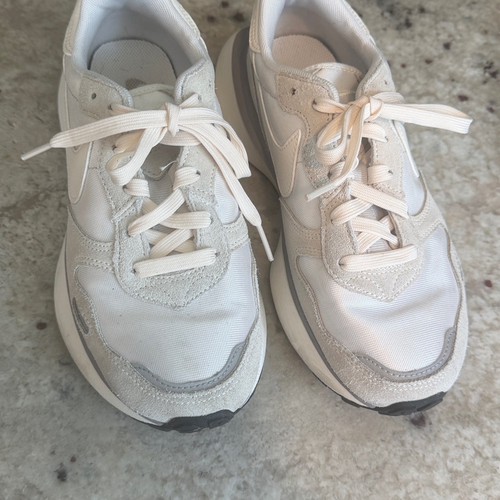 Nike Wmns Phoenix Waffle Platinum Tint Pale Ivory sneakers - Picture 2 of 6